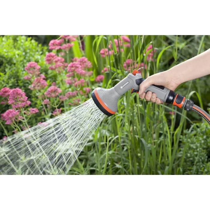 GARDENA Pistolet arrosoir Comfort pour parterres - Jet pluie - Verrouillage jet - Garantie 5 ans GARDENA Pistolet arrosoir Comfort pour parterres - Jet pluie - Verrouillage jet - Garantie 5 ans