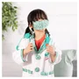 Melissa & Doug Costume Docteur avec Accessoires pour Enfants 3-6 Ans - Déguisement Professionnel Complet Veste, Stéthoscope, Otoscope, Seringue