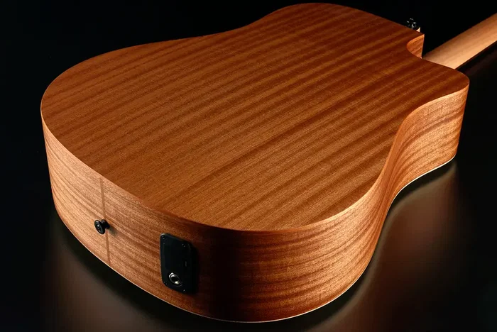 LAG Guitare électro-acoustique Folk Dreadnought Cutaway Natural pour gaucher, table épicéa massif, corps acajou, chevalet BrankoWood