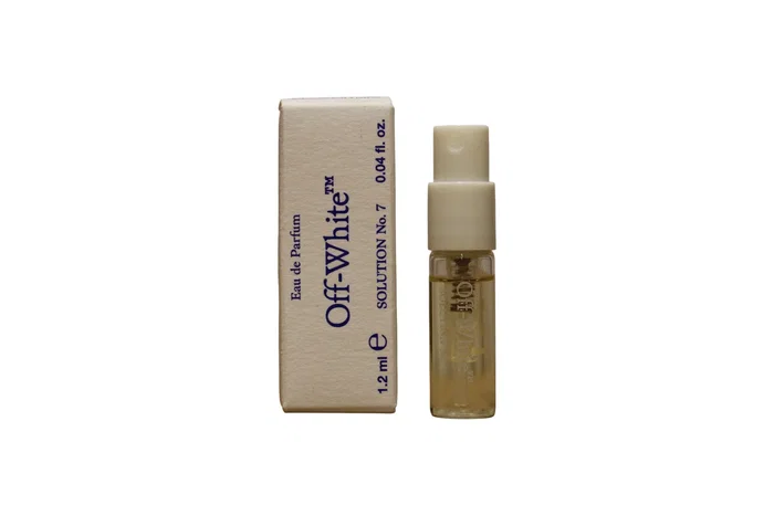 Off-White Solution No. 7 Eau de Parfum Unisexe 1.2 ml Échantillon Off-White Solution No. 7 Eau de Parfum Unisexe 1.2 ml Échantillon