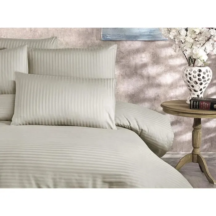 Parure de lit Cappuccino - 1 housse de couette 240x220 cm + 2 taies d'oreiller 60x60 cm - 70% polyester, 30% coton - Confort et douceur