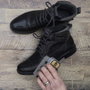 Je cherche une Idee Éponge Lustrante pour Chaussures en Cuir