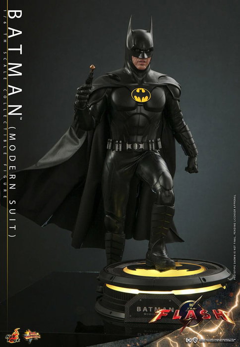 The Flash figurine Movie Masterpiece 1/6 Batman (Modern Suit) 30 cm