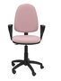Chaise de bureau Aýna avec mécanisme Contact permanent de base, rembourrée de tissu rose pâle. Équipée d'une base en polyamide noir, d'accoudoirs fixes et de roulettes en nylon de 50 mm.