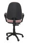 Chaise de bureau Aýna avec mécanisme Contact permanent de base, rembourrée de tissu rose pâle. Équipée d'une base en polyamide noir, d'accoudoirs fixes et de roulettes en nylon de 50 mm.