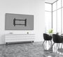 B-Tech BT8443 Support mural à bras tirants pour écran plat, inclinaison et pivot, ajustement latéral, VESA jusqu'à 650x400 mm, charge 35 kg