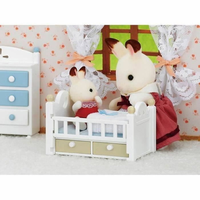 Sylvanian Families Bébé Lapin Chocolat et lit