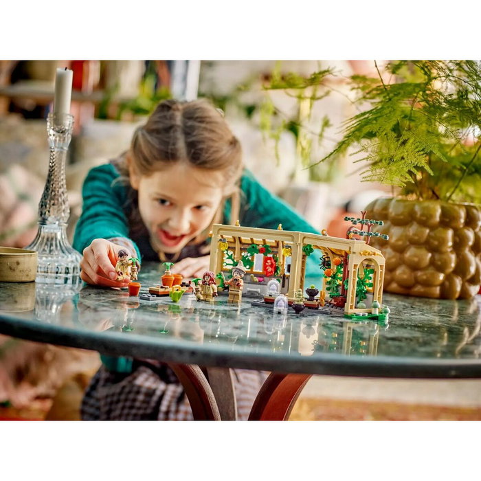 LEGO Harry Potter 76445 Le Château de Poudlard : Le Cours de Botanique LEGO Harry Potter 76445 Le Château de Poudlard : Le Cours de Botanique