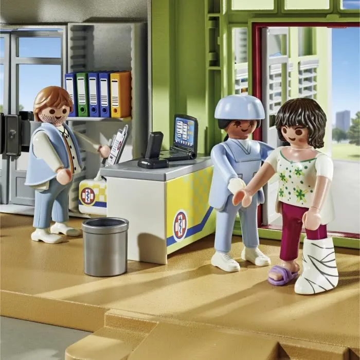 PLAYMOBIL 71615 - Hôpital Aménagé avec Toit Végétal - Coffret de Jeu 165 Pièces - Action Heroes - Jeu de Figurines à Partir de 4 Ans