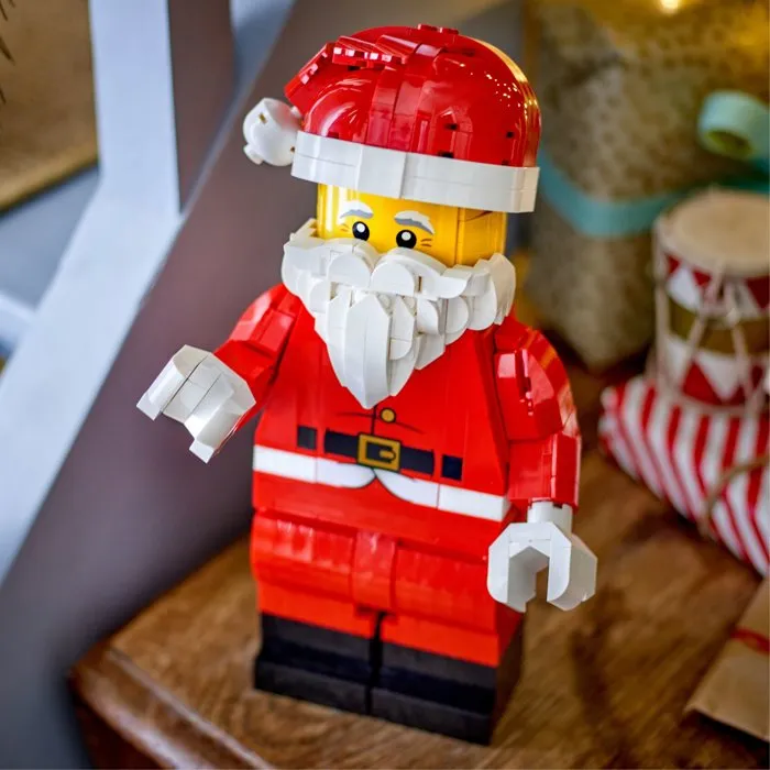 LEGO 40820 Minifigurine du Père Noël Grand Format LEGO 40820 Minifigurine du Père Noël Grand Format
