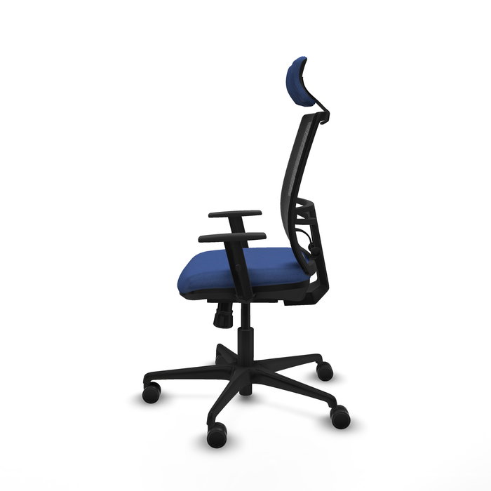 Chaise Yunquera Synchro 4 positions tissu Bleu foncé Maille Noir Base en nylon noir Accoudoir 1D Appui-tête 1D Roulettes 65mm nylon