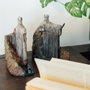 ERIK - Sujeta-livres Argonath Le Seigneur des Anneaux - Décor en résine peint à main - 16 x 18 x 8.6 cm