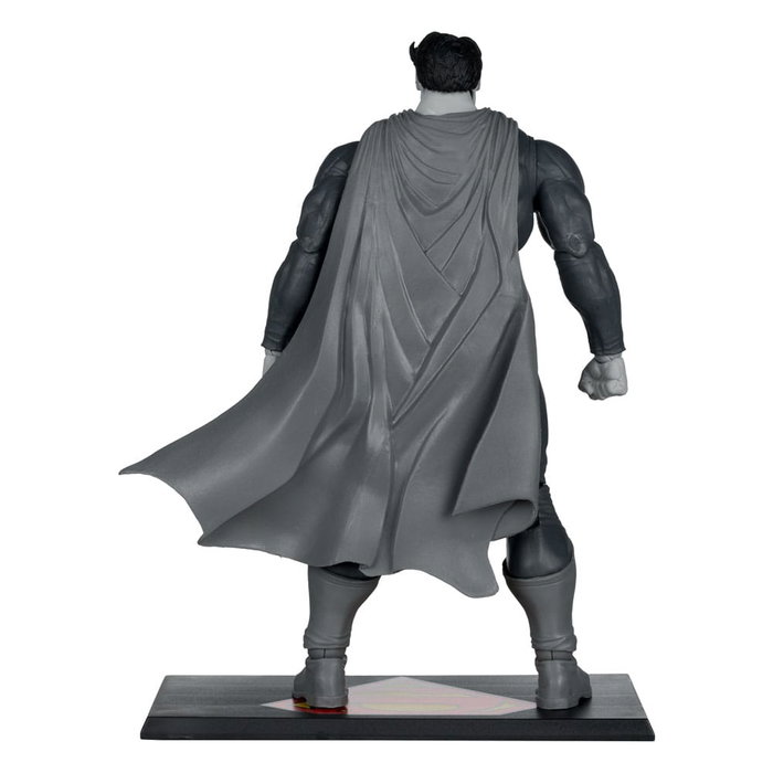 DC Multiverse figurine Superman (The Dark Knight Returns) (Black & White Accent Edition) (Gold Label) 18 cm DC Multiverse figurine Superman (The Dark Knight Returns) (Black & White Accent Edition) (Gold Label) 18 cm