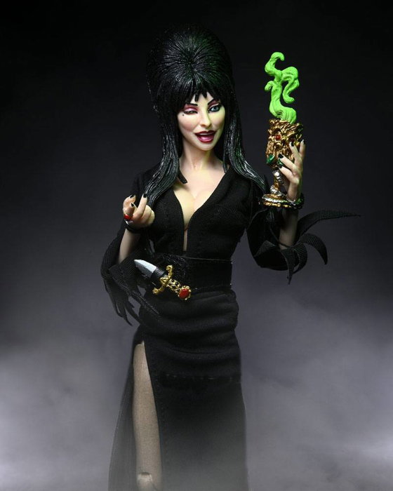 NECA Elvira, Mistress of the Dark Figurine Clothed 20 cm