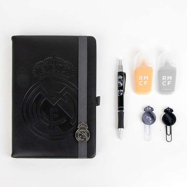 Cerdá Set de papeterie Real Madrid - Trousse scolaire pour enfant - Dimensions 24 x 3 x 30 cm Cerdá Set de papeterie Real Madrid - Trousse scolaire pour enfant - Dimensions 24 x 3 x 30 cm