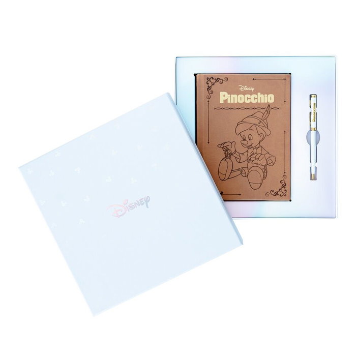 ERIK - Set de Carnet A5 et Stylo Disney Pinocho - Carnet Rigide 200 Pages avec Marque-page - Présenté en Boîte Cadeau ERIK - Set de Carnet A5 et Stylo Disney Pinocho - Carnet Rigide 200 Pages avec Marque-page - Présenté en Boîte Cadeau