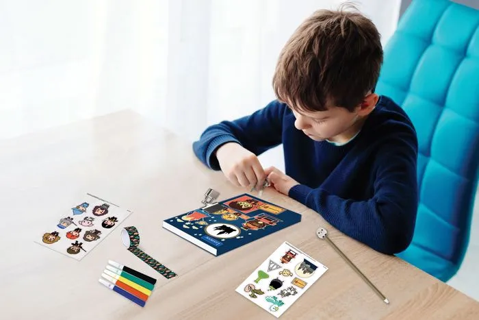 Lexibook Agenda Électronique Harry Potter avec Effets Lumineux et Accessoires (Pegatinas, Bolígrafo, Rotuladores, Cinta Adhesiva)