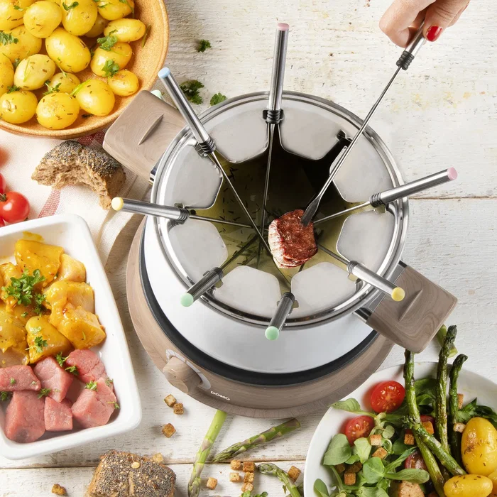 Domo DO736F - Appareil à fondue électrique - 1500 W - Capacité 2 L pour 8 personnes - Blanc et bois - Thermostat réglable