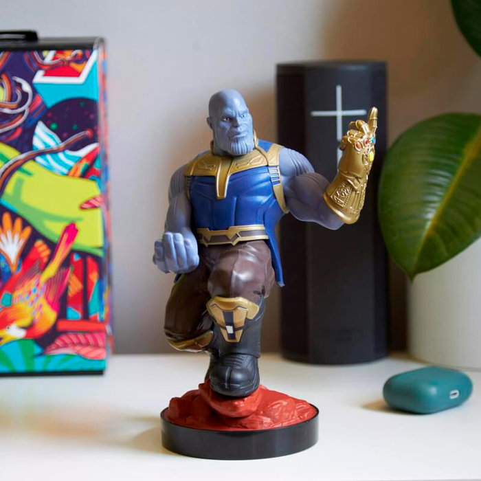 Exquisite Gaming Support de Charge Cable Guy avec Figurine Thanos Marvel 20 cm - Compatible PlayStation 5, Xbox Series, iPhone Exquisite Gaming Support de Charge Cable Guy avec Figurine Thanos Marvel 20 cm - Compatible PlayStation 5, Xbox Series, iPhone