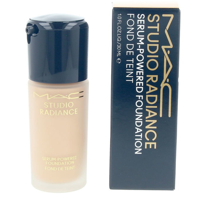 MAC Fond de teint propulsé STUDIO RADIANCE SERUM #NC16 30 ml Base de maquillage hydratante et éclatante MAC Fond de teint propulsé STUDIO RADIANCE SERUM #NC16 30 ml Base de maquillage hydratante et éclatante