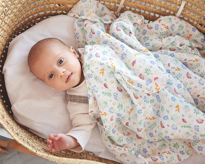 KioKids Muselina 120x120 cm Couverture en Bambou et Coton Imprimé Fleurs - Tissu Doux et Écologique, 70% Bambou 30% Coton, Standard 100 by OEKO-TEX, Rose KioKids Muselina 120x120 cm Couverture en Bambou et Coton Imprimé Fleurs - Tissu Doux et Écologique, 70% Bambou 30% Coton, Standard 100 by OEKO-TEX, Rose