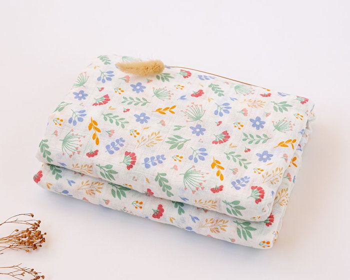 KioKids Muselina 120x120 cm Couverture en Bambou et Coton Imprimé Fleurs - Tissu Doux et Écologique, 70% Bambou 30% Coton, Standard 100 by OEKO-TEX, Rose KioKids Muselina 120x120 cm Couverture en Bambou et Coton Imprimé Fleurs - Tissu Doux et Écologique, 70% Bambou 30% Coton, Standard 100 by OEKO-TEX, Rose