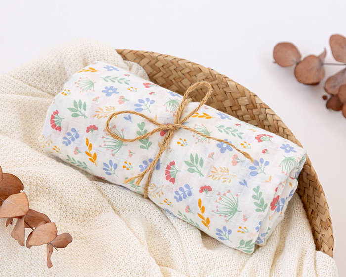 KioKids Muselina 120x120 cm Couverture en Bambou et Coton Imprimé Fleurs - Tissu Doux et Écologique, 70% Bambou 30% Coton, Standard 100 by OEKO-TEX, Rose KioKids Muselina 120x120 cm Couverture en Bambou et Coton Imprimé Fleurs - Tissu Doux et Écologique, 70% Bambou 30% Coton, Standard 100 by OEKO-TEX, Rose