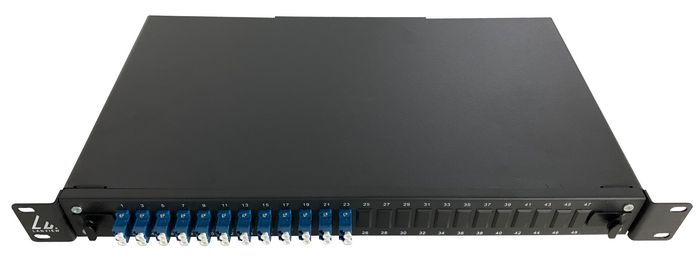 Lanview Panneau de brassage fibre optique 19" 24 ports, équipé de 12 adaptateurs LC duplex monomode, cassette de fusion 24 pigtails incluses (réf. déduite) Lanview Panneau de brassage fibre optique 19" 24 ports, équipé de 12 adaptateurs LC duplex monomode, cassette de fusion 24 pigtails incluses (réf. déduite)