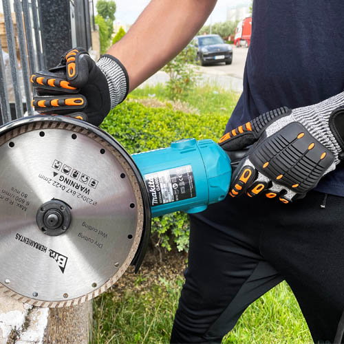 Tuman Gant anti-impact avec revêtement nitrile sablé T8