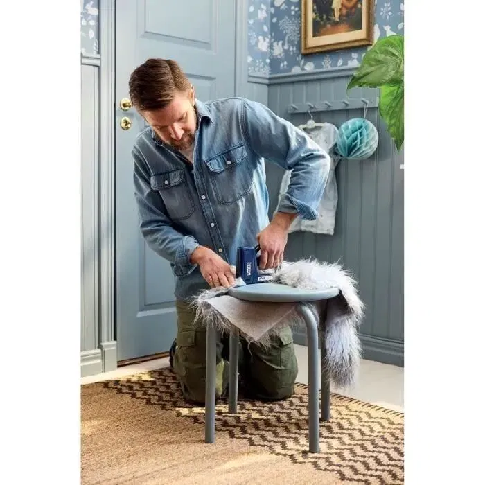 Rapid RPC4 Agrafeuse manuelle 4 en 1 pour agrafes et clous, technologie Powercurve réduction d'effort 50%, idéale bricolage, décoration et menuiserie