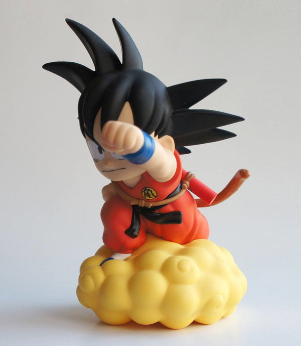 PLASTOY Tirelire Son Goku sur le Nuage Magique Dragon Ball 22 cm PLASTOY Tirelire Son Goku sur le Nuage Magique Dragon Ball 22 cm