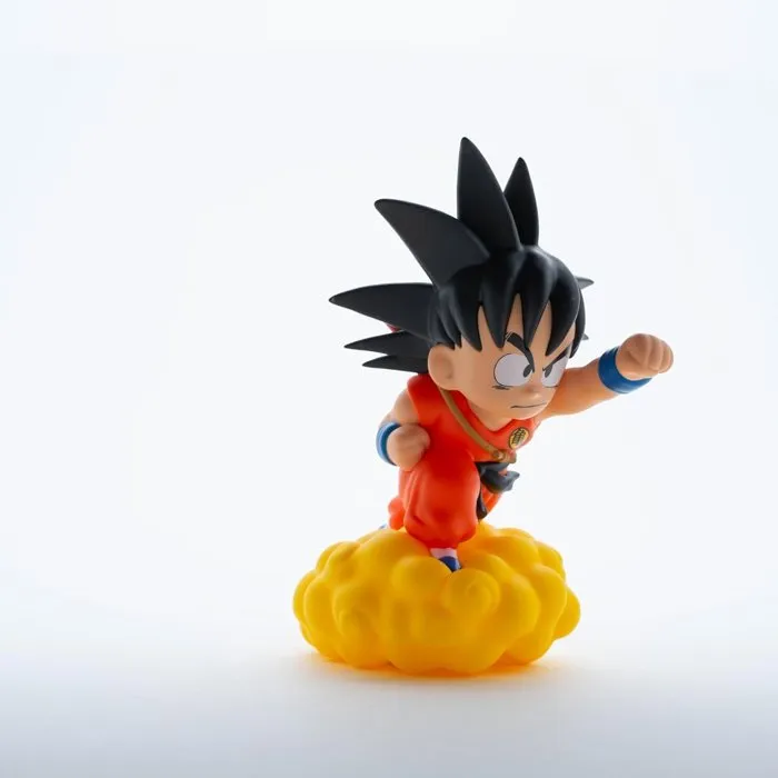 Plastoy Tirelire Dragon Ball Son Goku Enfant sur Nuage Magique - Licence Officielle - Plastique - 22 cm
