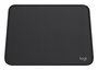 Logitech Tapis de souris doux Studio - 230 x 200 mm, antidérapant, résistant aux éclaboussures, en polyester recyclé et caoutchouc naturel - Coloris Graphite