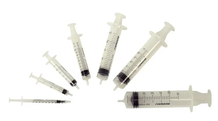 kruuse Seringue jetable 3 corps cône concentrique 5ml (100 unités) kruuse Seringue jetable 3 corps cône concentrique 5ml (100 unités)