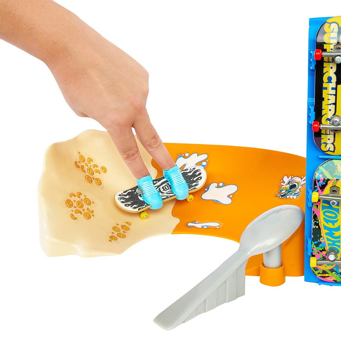 Hot Wheels Skate - Kit de planche à roulettes Tony Hawk avec bol à céréales et accessoires - HTP09 Mattel