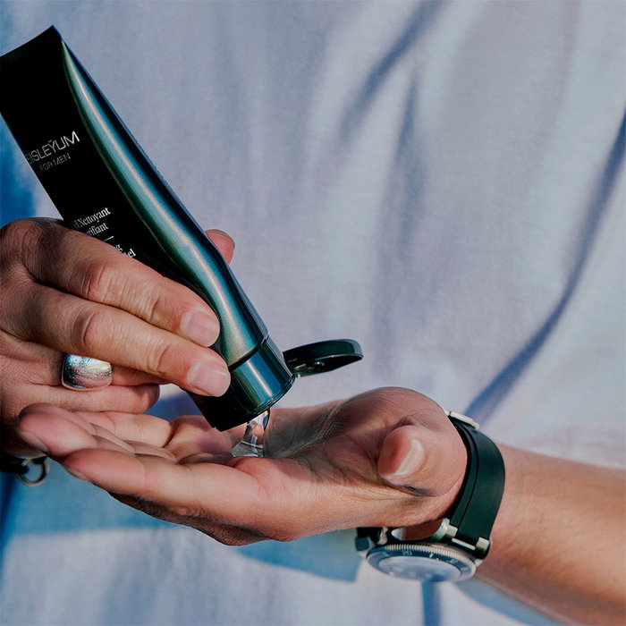 Sisley Sisleÿum for Men Gel Nettoyant Purifiant 125 ml Sisley Sisleÿum for Men Gel Nettoyant Purifiant 125 ml