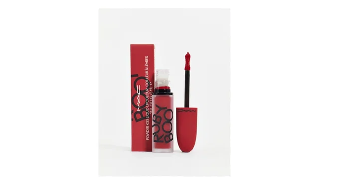 MAC Powder Kiss Rouge à lèvres liquide Mat Ruby Boo Rouge MAC Powder Kiss Rouge à lèvres liquide Mat Ruby Boo Rouge