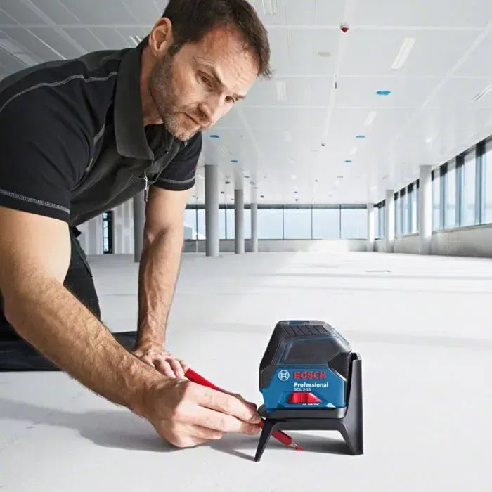 Bosch Professional Laser de nivellement GCL 2-15, 2 lignes rouges et 2 points verticaux, référence 0601066E00, sans batterie