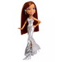 MGA Poupee Bratz Stylin' Charmz - Yasmin avec vêtements brillants et charme du 25e anniversaire