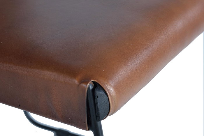 GINER Y COLOMER - Lot de 2 chaises design en cuir marron avec piètement en métal, pour salle à manger ou bureau