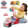 Spin Master Pat'Patrouille Camion de Pompiers Géant de Marcus avec Figurine, Sons et Projectiles d'Eau, 10 Accessoires, Fonction Rechargement Rapide, À Partir de 3 Ans