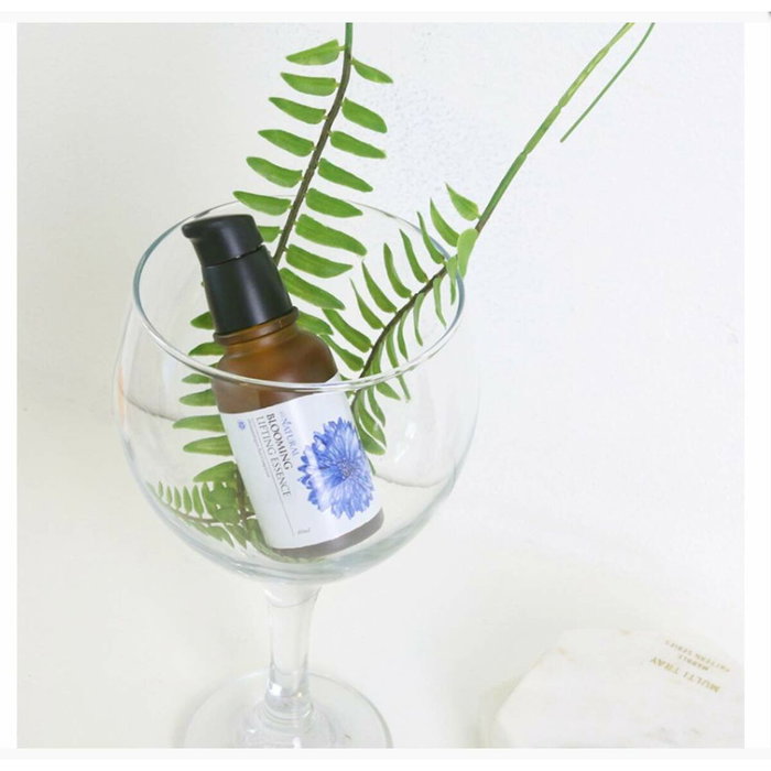 All Natural BLOOMING LIFTING essence 130 g