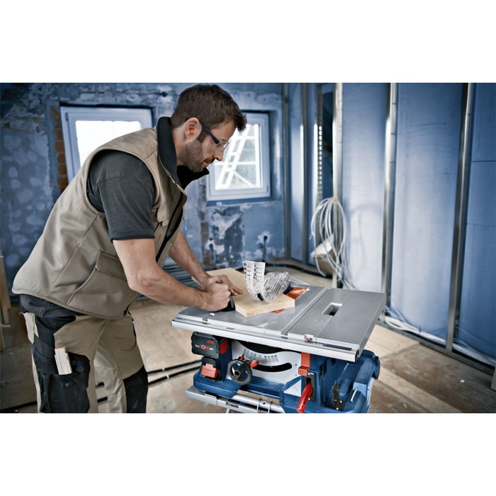 Bosch GTS 18V-216 Professional BITURBO avec table de travail GTA 560