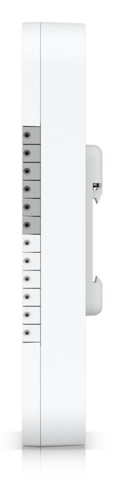 Ubiquiti Hub de contrôle d'accès avec 5 ports RJ-45 PoE++, interfaces pour opérateurs de portail, serrure et sirène