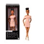 Barbie Signature Muñeca Barbie Basics Modèle 08 JJX27 - Vêtement Brun Élégant, Corps Articulé, Cheveux Châtain, Collection Neutre Mattel