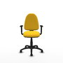 Chaise de bureau Aýna avec mécanisme Asincro, revêtement en simili cuir jaune. Équipée d'une base en polyamide noir, d'accoudoirs 1D et de roulettes pour parquet