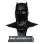Batman DC Direct mini réplique 1/3 masque de Batman (Justice League Tactical Suit) 19 cm