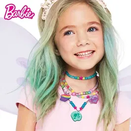 Lisciani Giochi Boîte à Bijoux Créatifs en Forme de Papillon Barbie avec Perles, Breloques et Accessoires, Jeu Créatif pour Enfants à Partir de 8 Ans