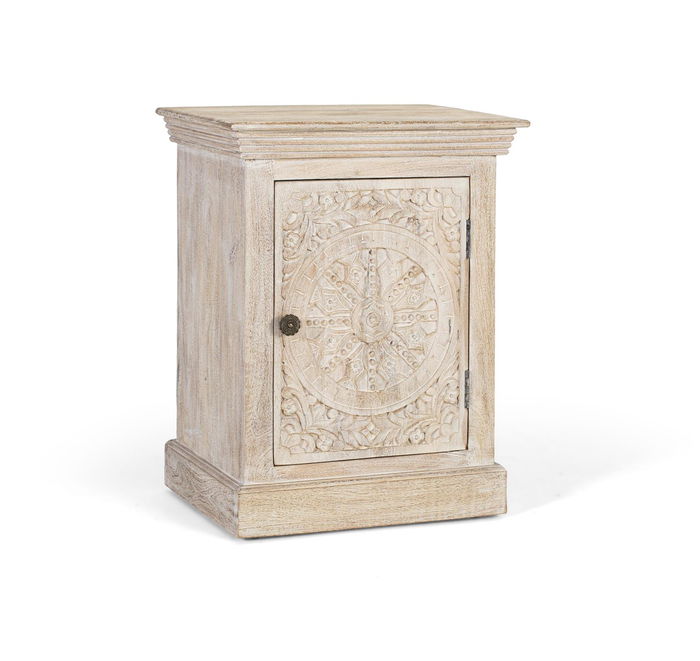 GINER Y COLOMER Table de Chevet en Bois de Mango Acajou, Finition Sable avec Porte Sculptée à la Main, Tiroir et Poignée Noire