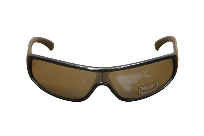 Benetton Lunettes de soleil unisexe gris métallique Benetton Lunettes de soleil unisexe gris métallique